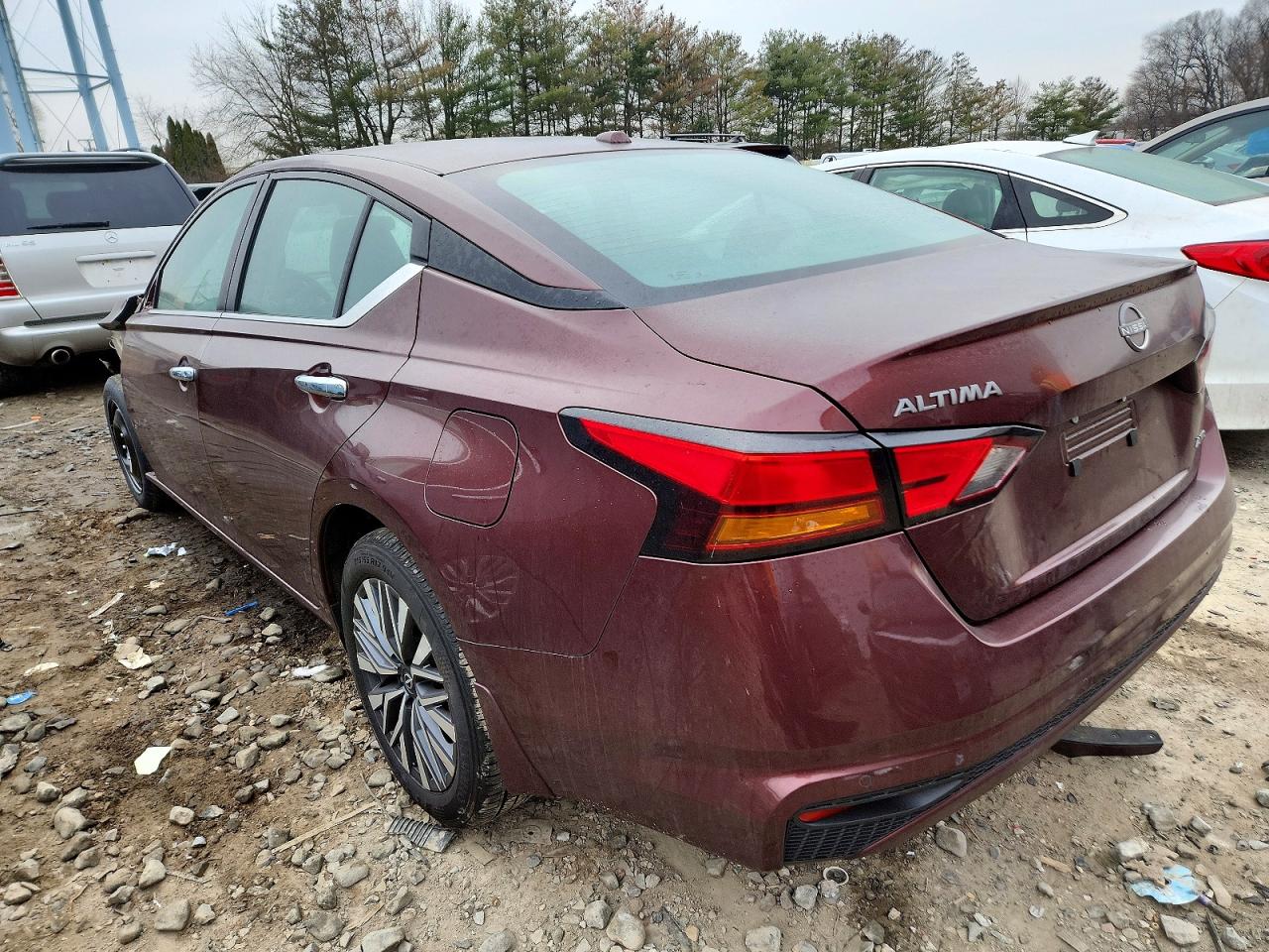 2025 NISSAN ALTIMA 2.5 SV photo 3