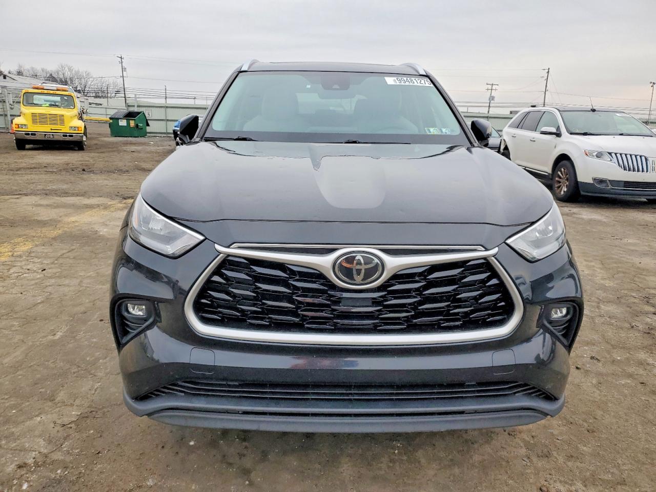 2020 TOYOTA HIGHLANDER XLE photo 5