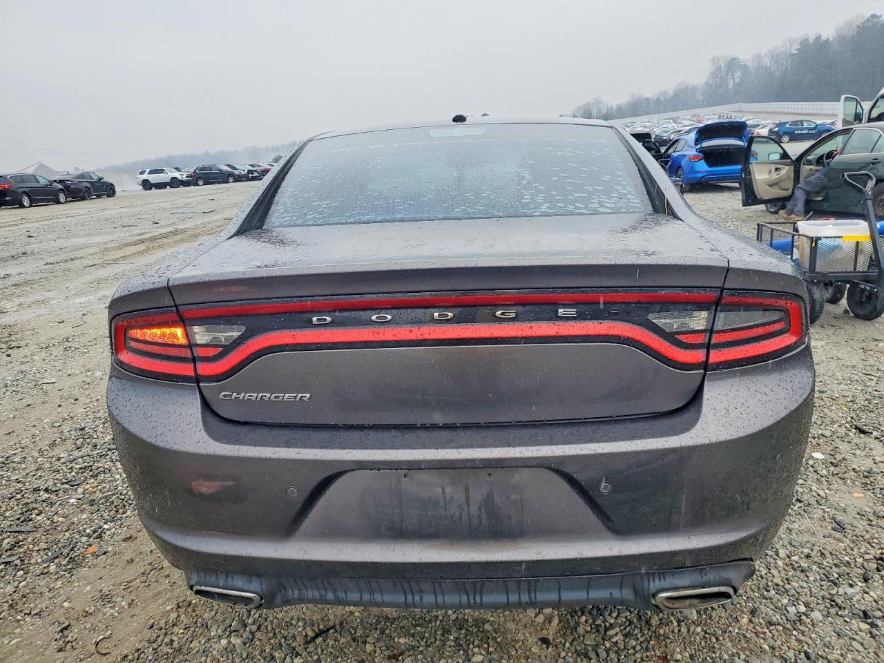 2015 DODGE CHARGER SE photo 6