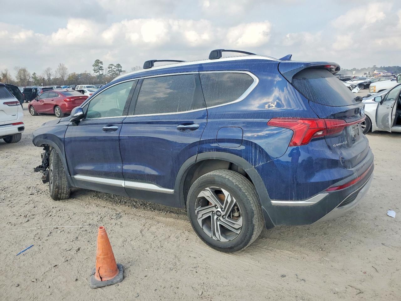 2022 HYUNDAI SANTA FE SEL photo 2