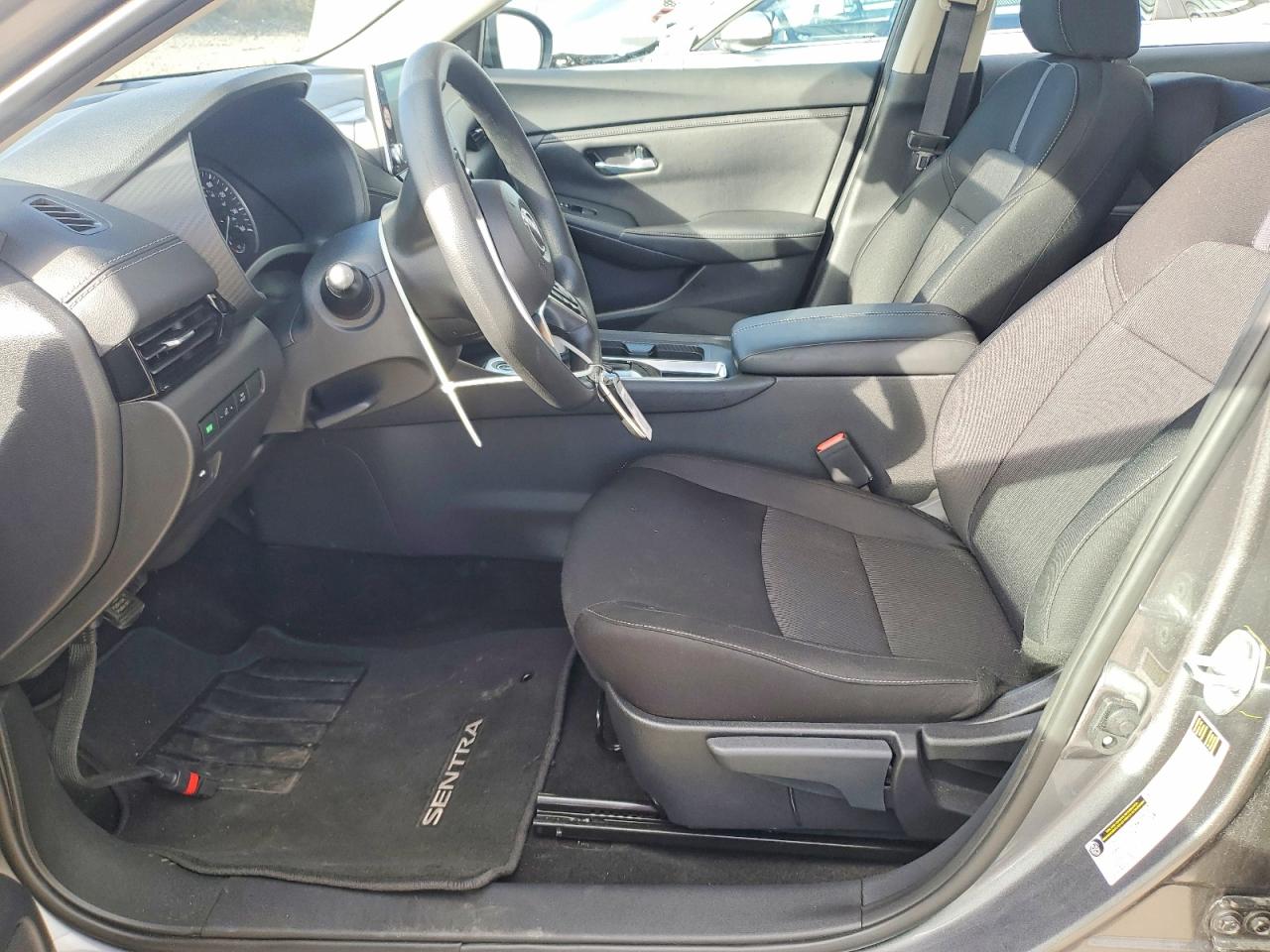 2025 NISSAN SENTRA SV photo 7