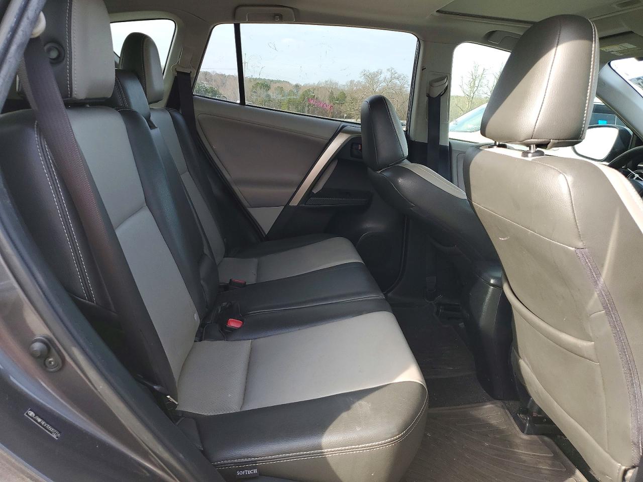2013 TOYOTA RAV4 XLE photo 11