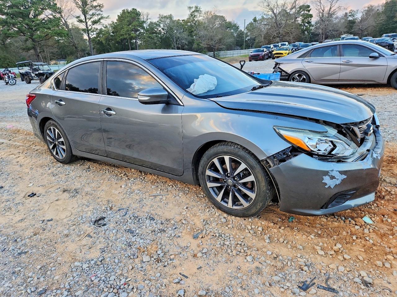 2017 NISSAN ALTIMA 2.5 photo 4