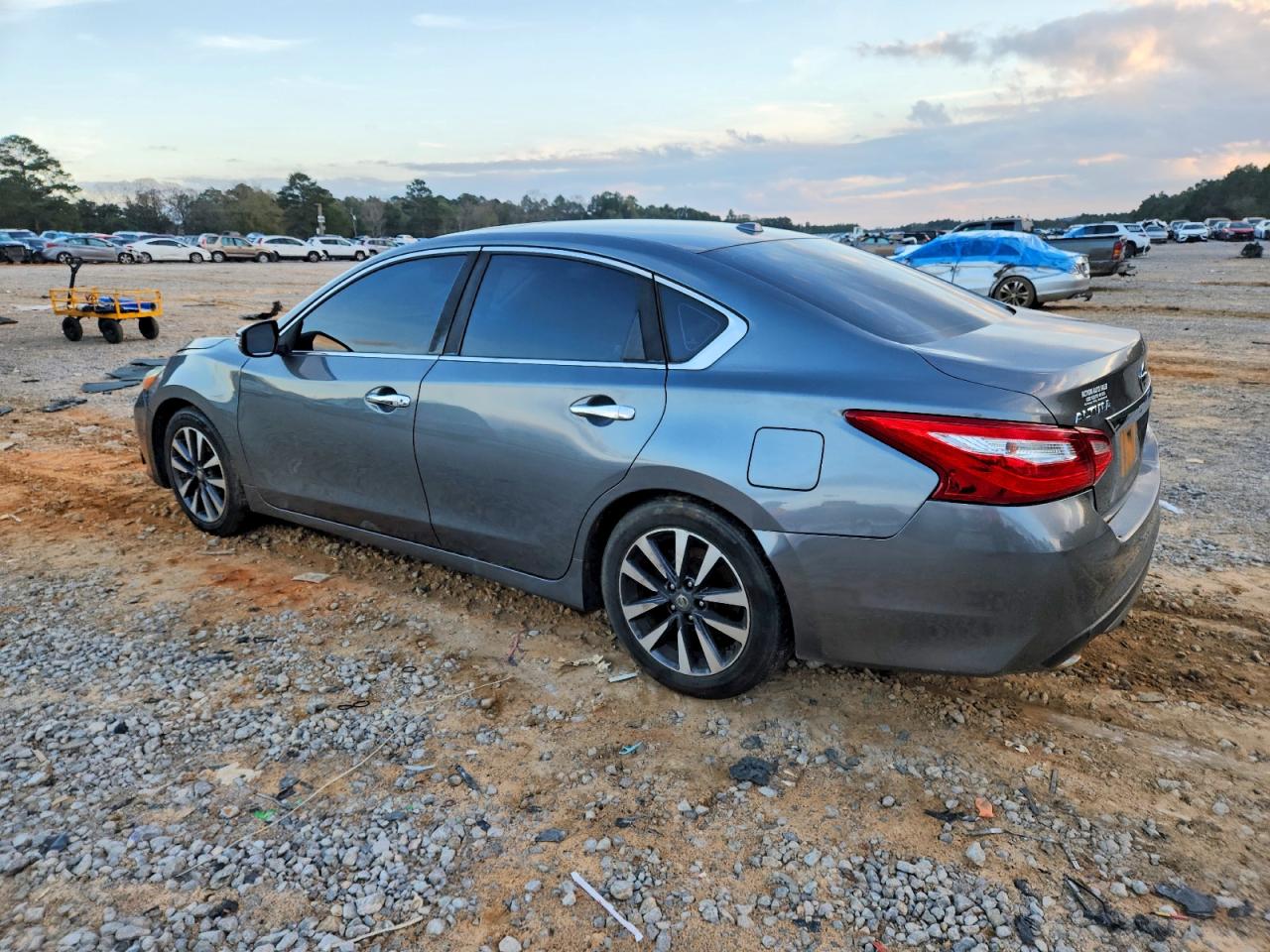 2017 NISSAN ALTIMA 2.5 photo 2