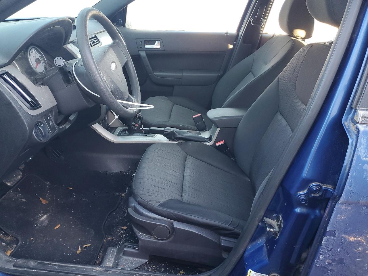 2008 FORD FOCUS SE photo 7