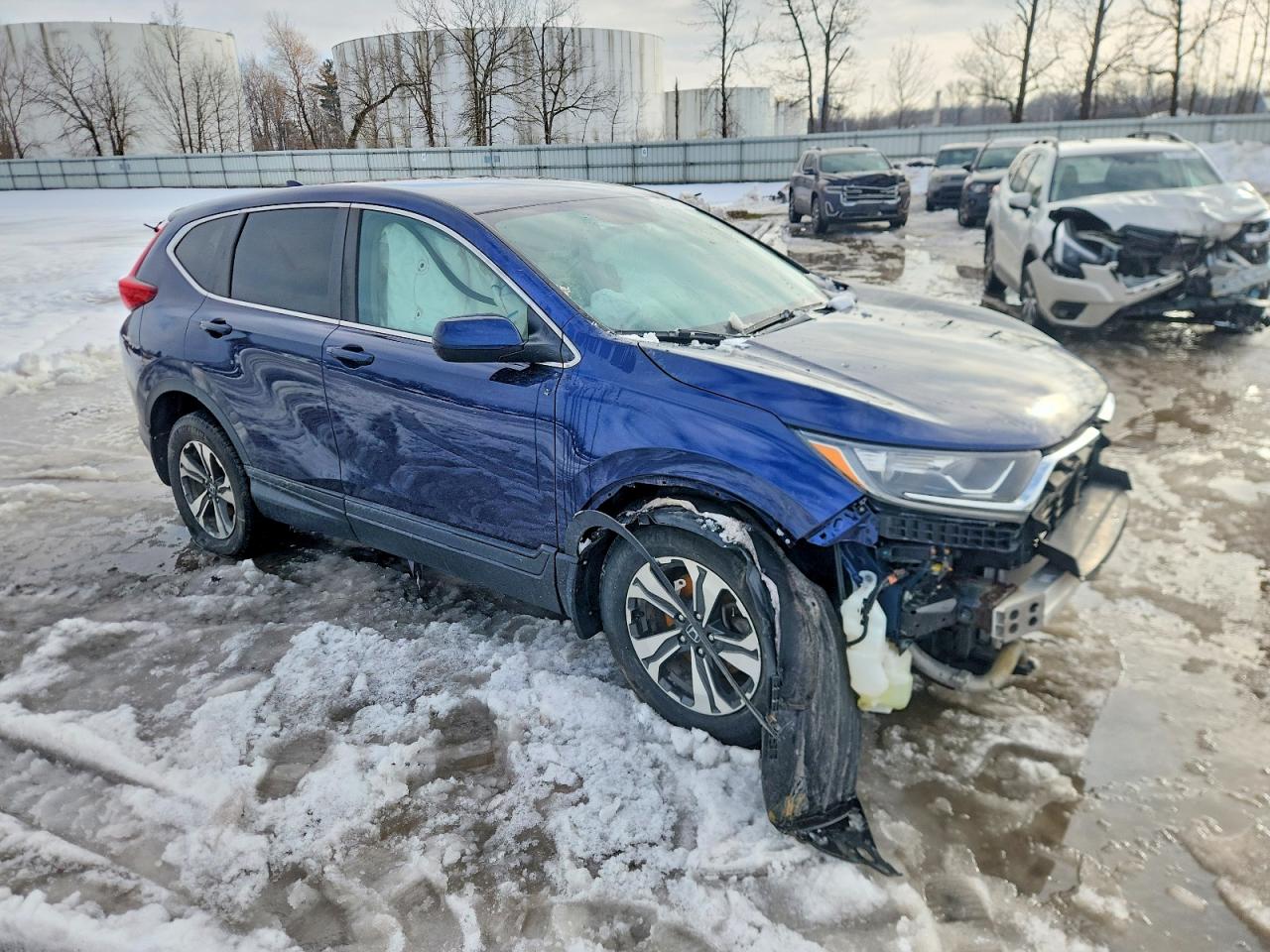 2017 HONDA CR-V LX photo 4