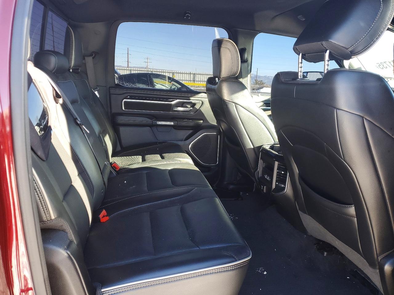 2021 RAM 1500 LARAMIE photo 19