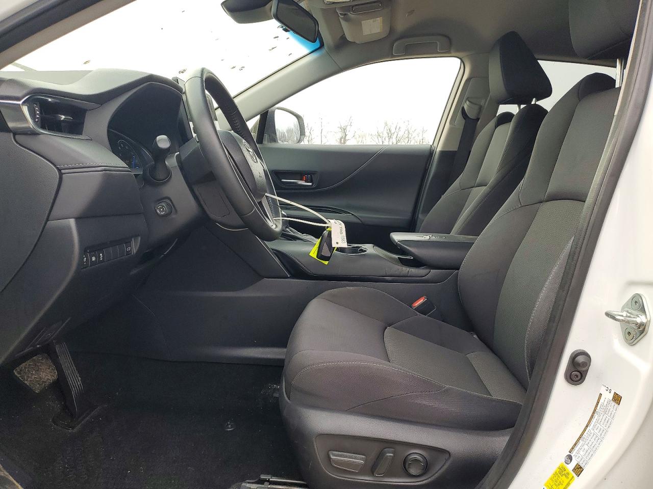 2023 TOYOTA VENZA LE photo 7