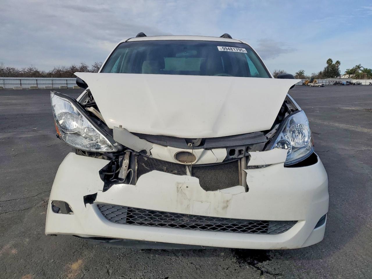 2007 TOYOTA SIENNA CE photo 5
