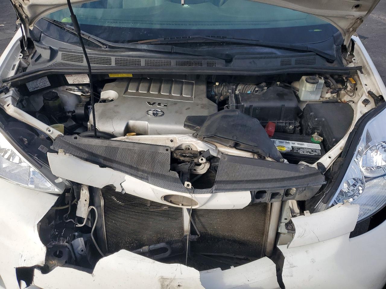 2007 TOYOTA SIENNA CE photo 12