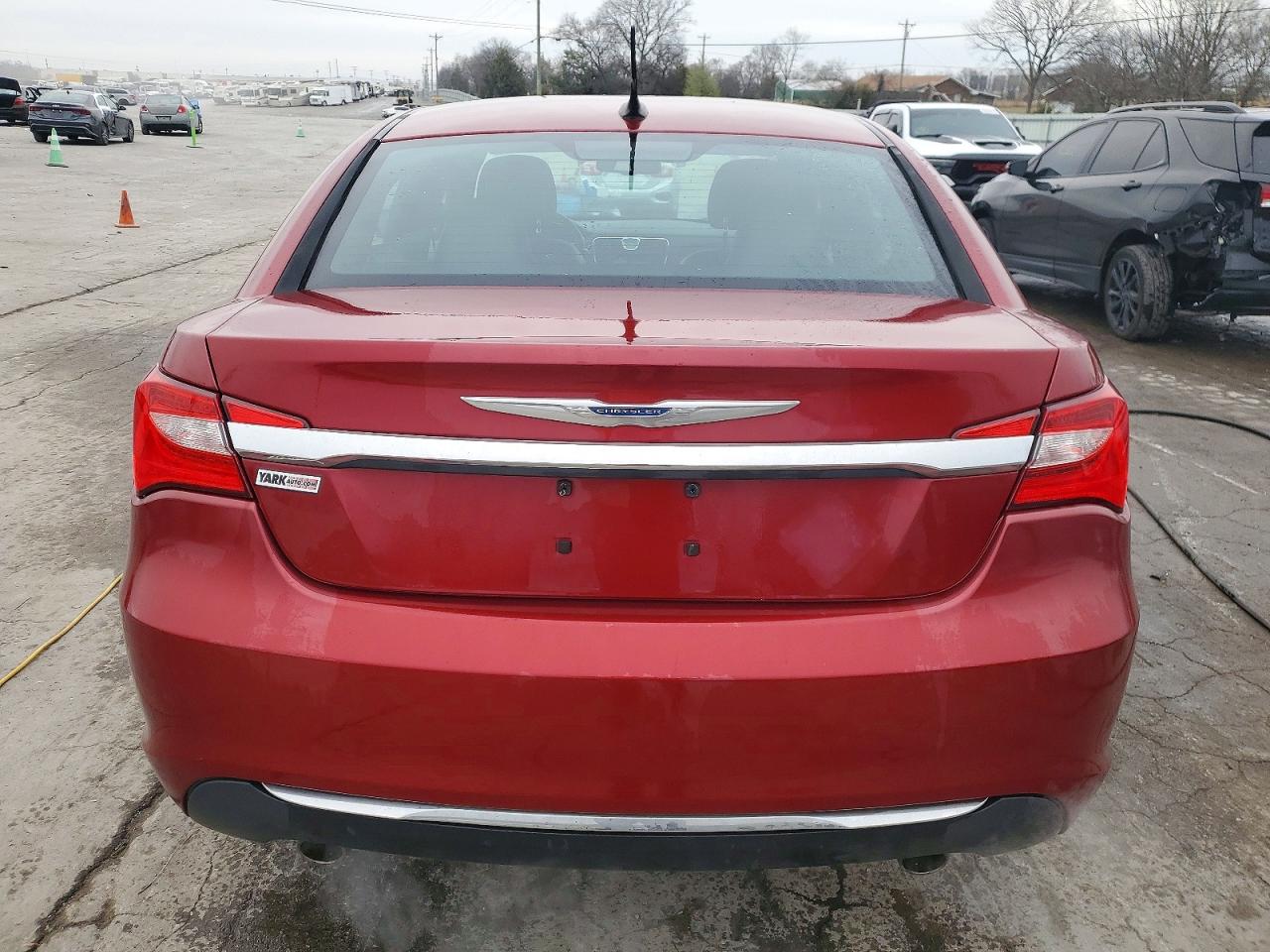 2013 CHRYSLER 200 LIMITED photo 6