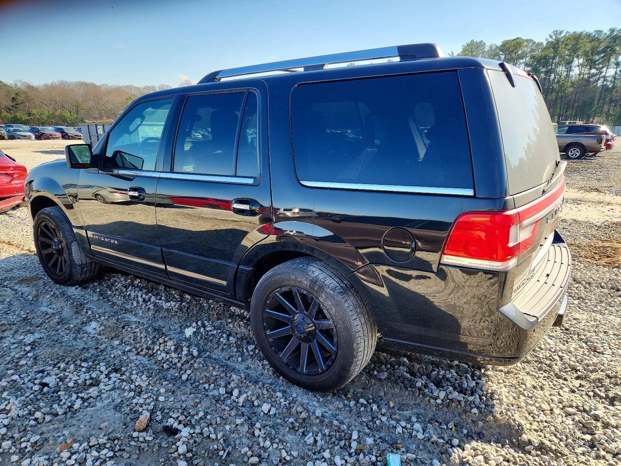 2015 LINCOLN NAVIGATOR photo 2