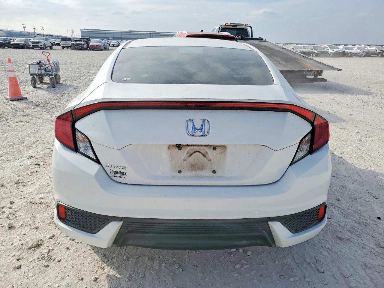 2017 HONDA CIVIC LX photo 6