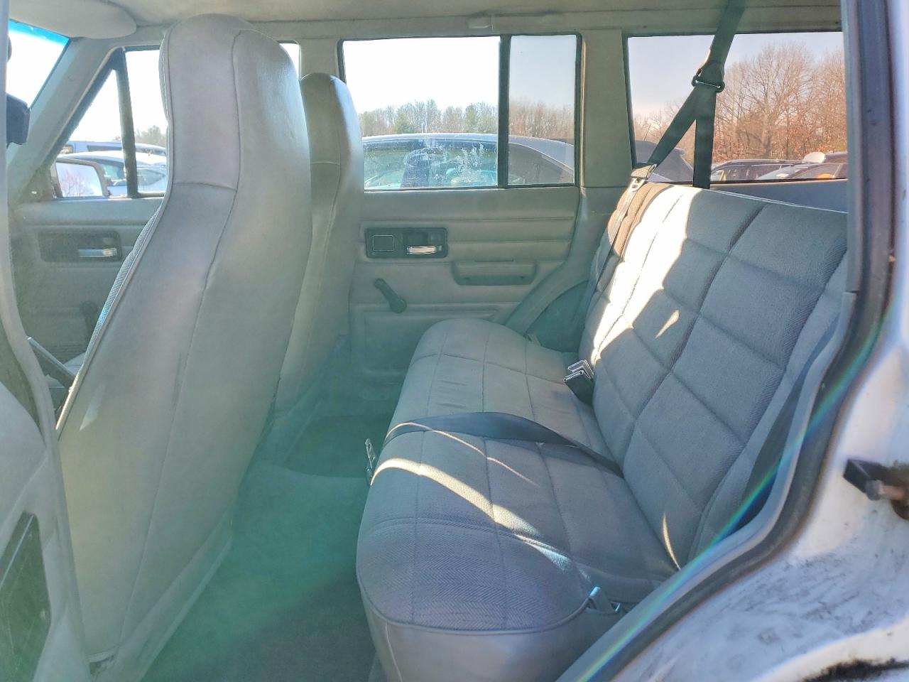 1995 JEEP CHEROKEE SE photo 11