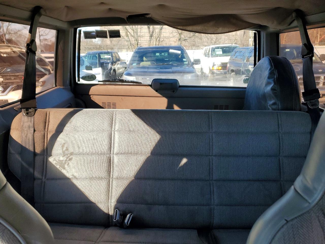 1995 JEEP CHEROKEE SE photo 10