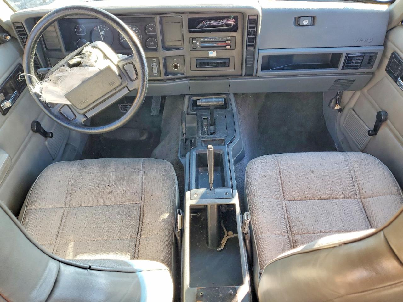 1995 JEEP CHEROKEE SE photo 8