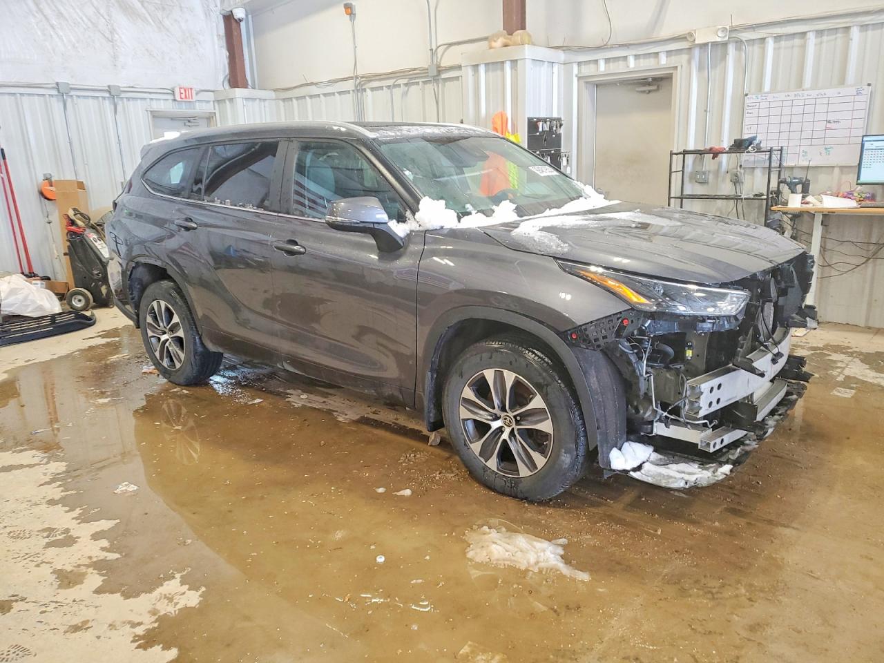 2023 TOYOTA HIGHLANDER photo 4