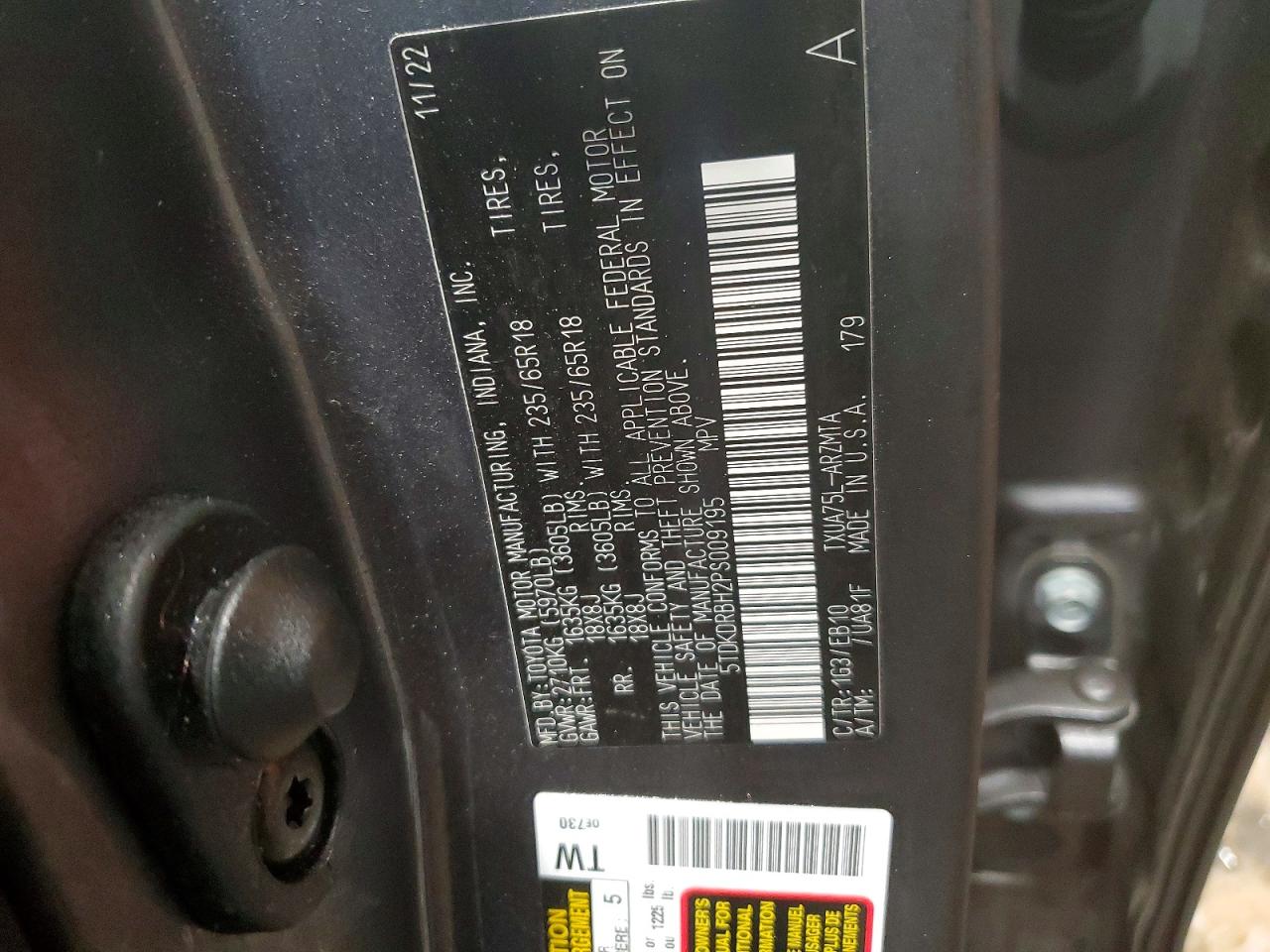 2023 TOYOTA HIGHLANDER photo 13