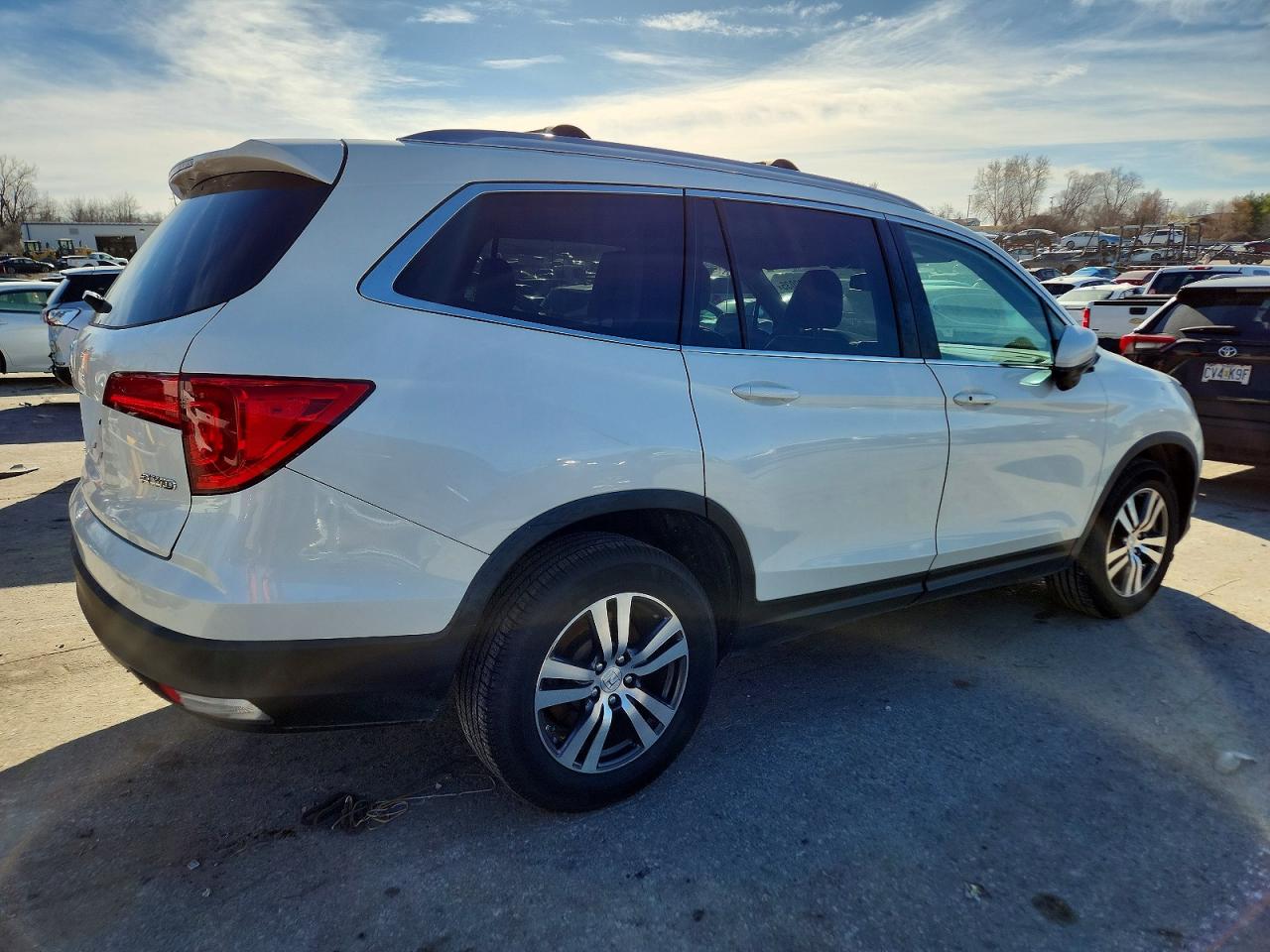2016 HONDA PILOT EXL photo 3