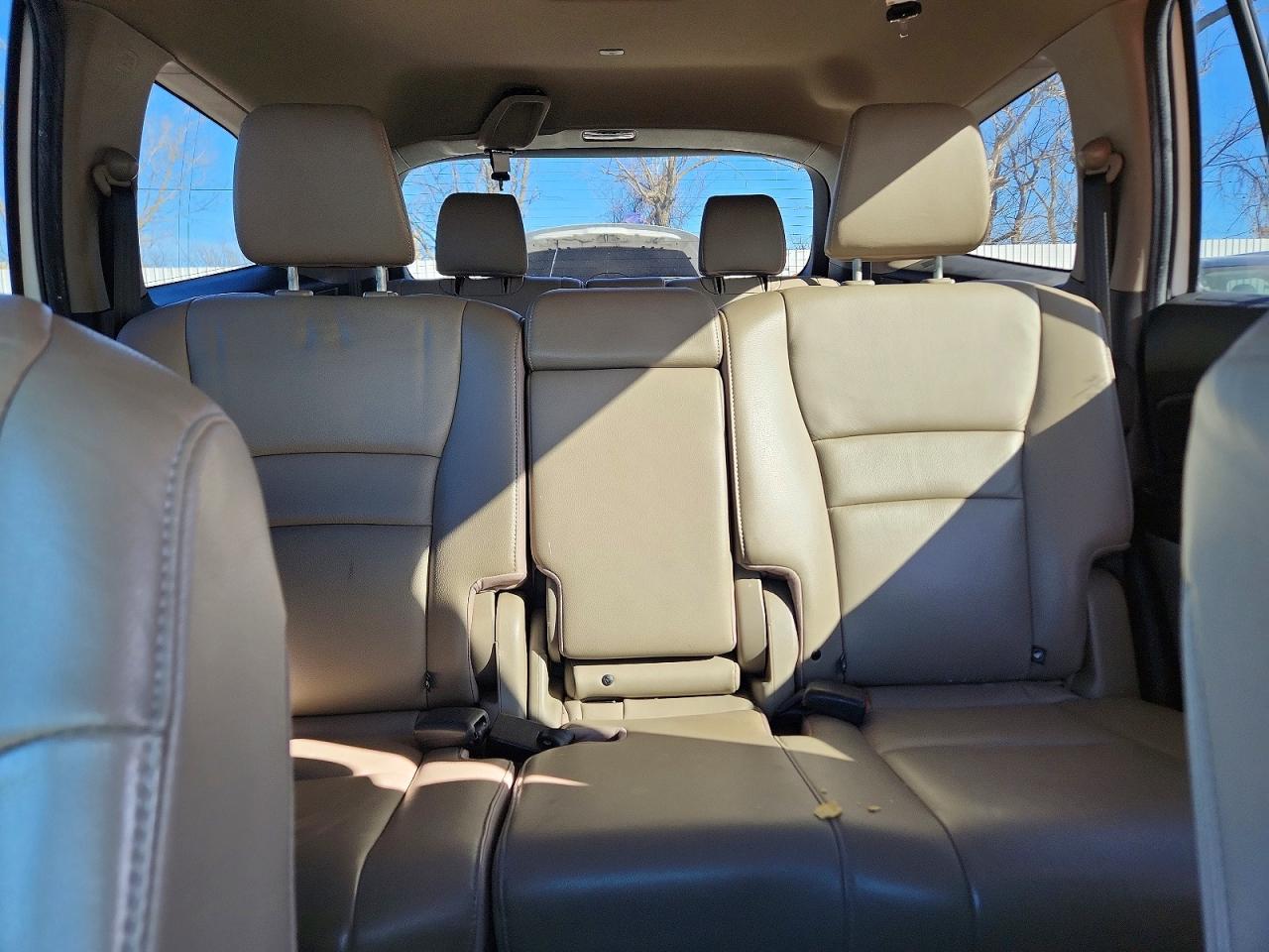 2016 HONDA PILOT EXL photo 10