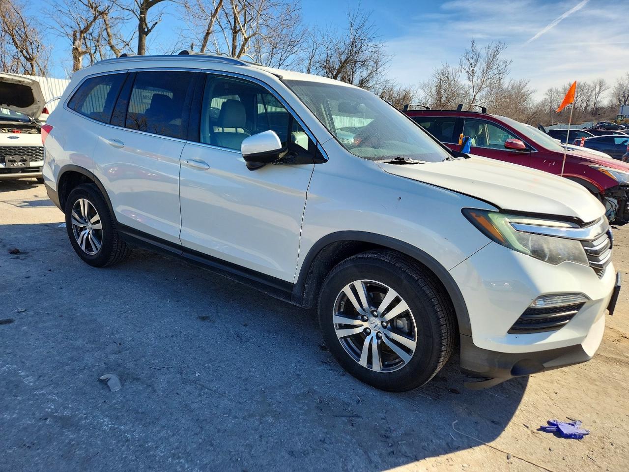2016 HONDA PILOT EXL photo 4