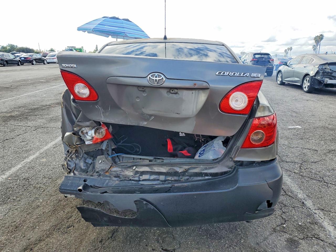 2005 TOYOTA COROLLA CE photo 6
