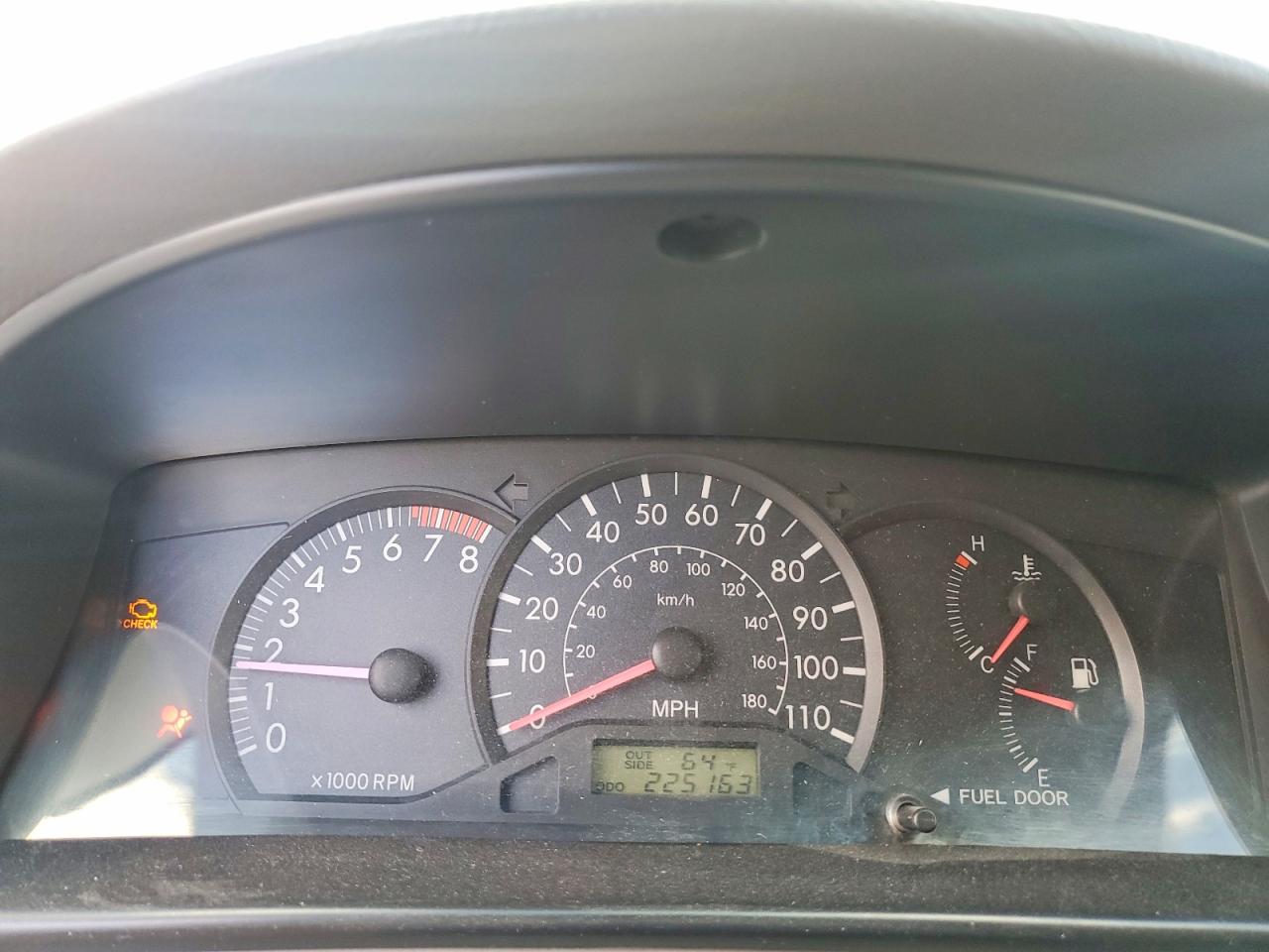 2005 TOYOTA COROLLA CE photo 9