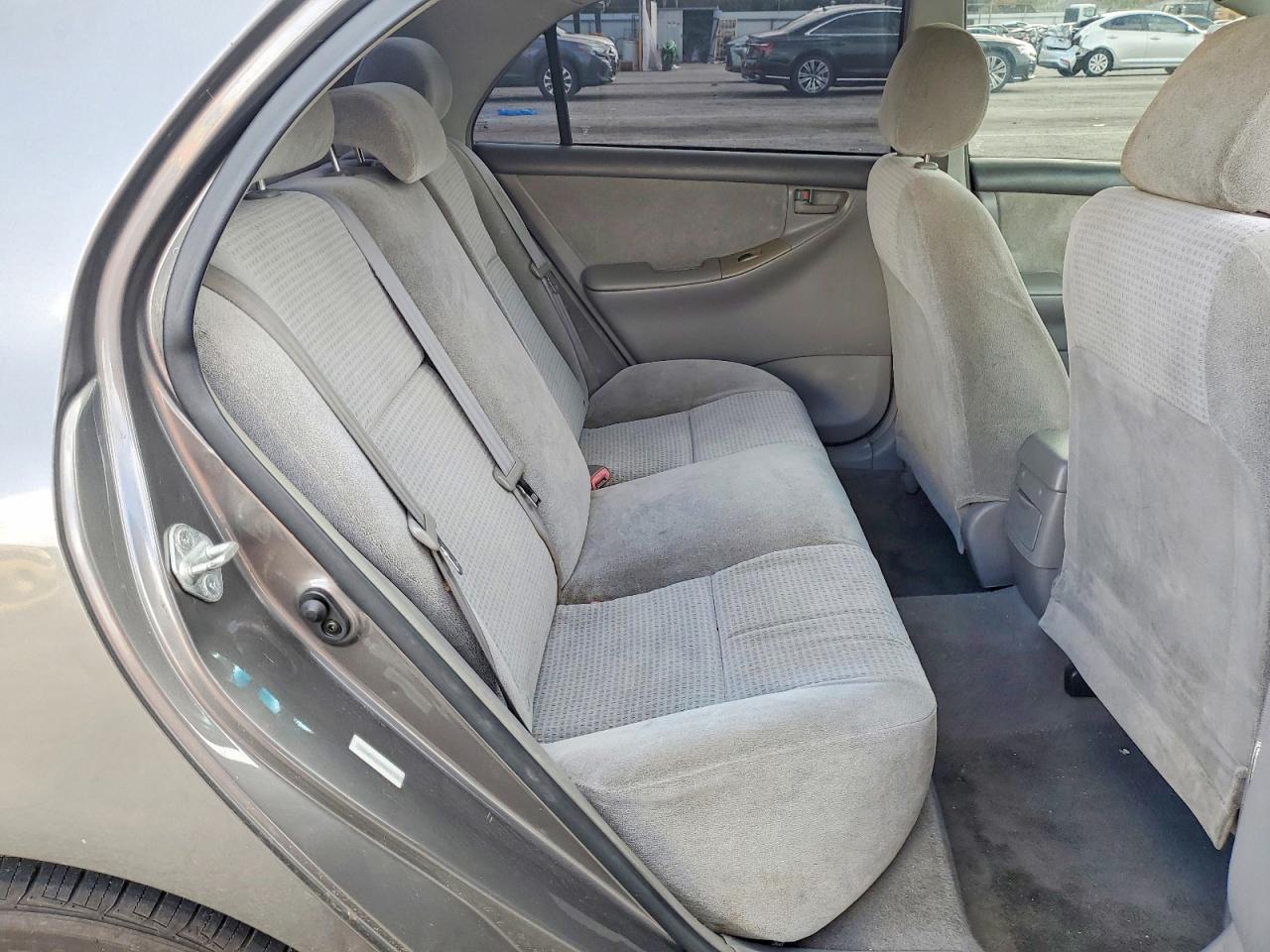 2005 TOYOTA COROLLA CE photo 10