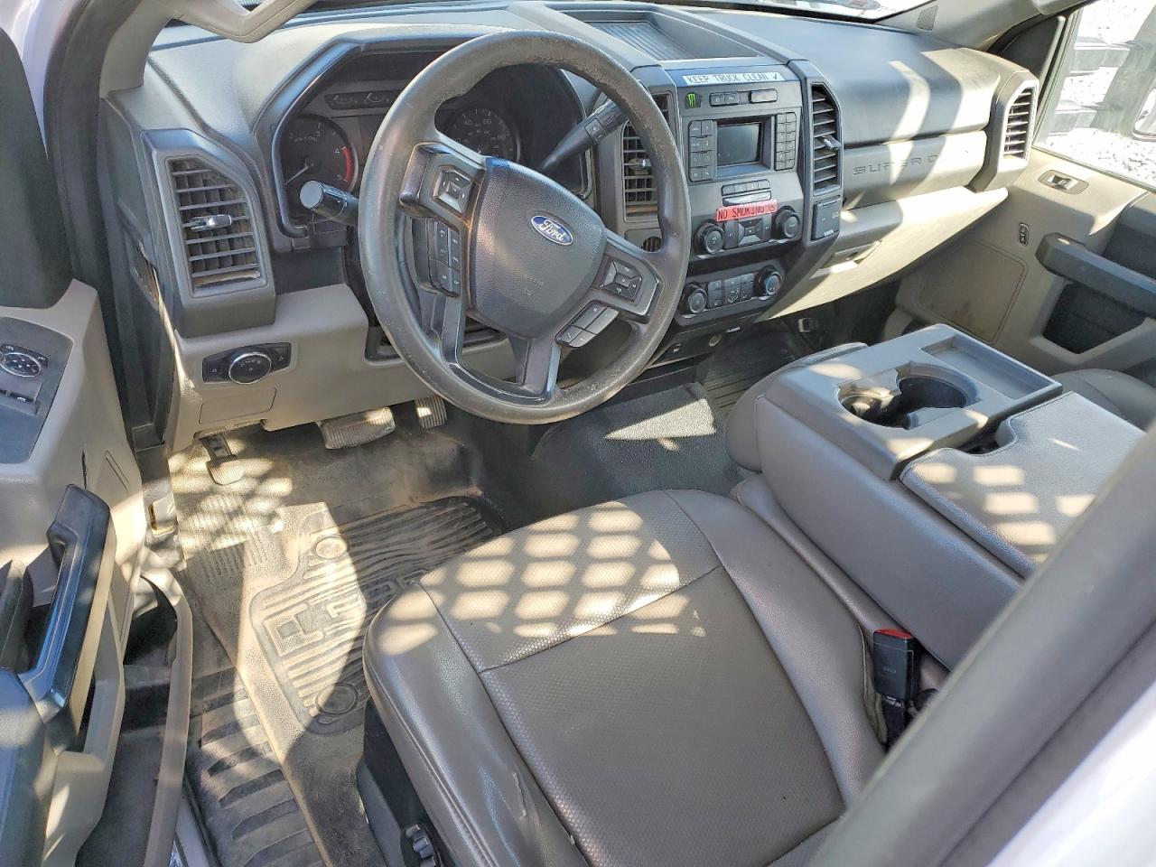 2020 FORD F350 SUPER DUTY FLATBED TRUCK photo 8