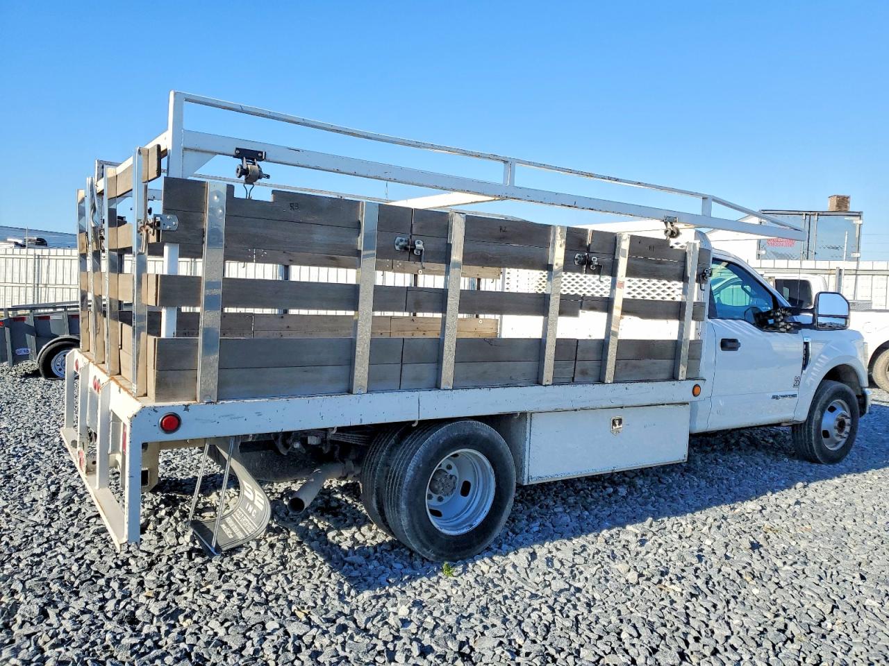 2020 FORD F350 SUPER DUTY FLATBED TRUCK photo 3
