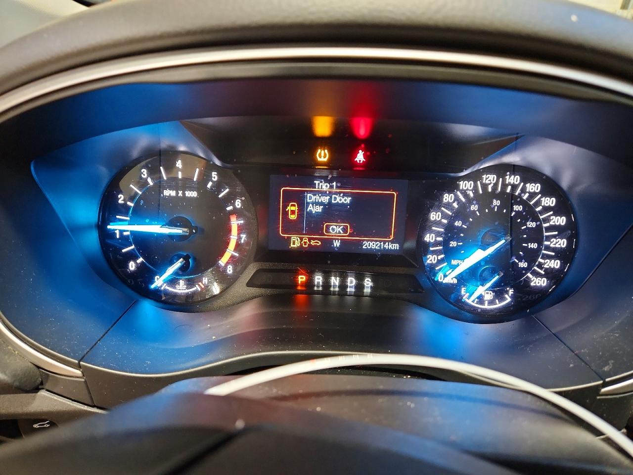 2014 FORD FUSION SE photo 17