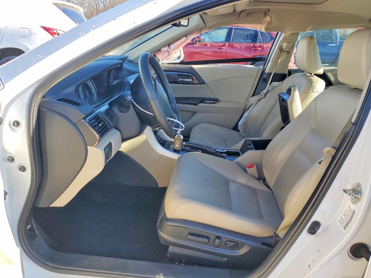 2016 HONDA ACCORD TOURING photo 19