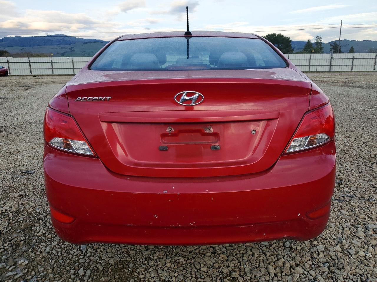 2015 HYUNDAI ACCENT GLS photo 6
