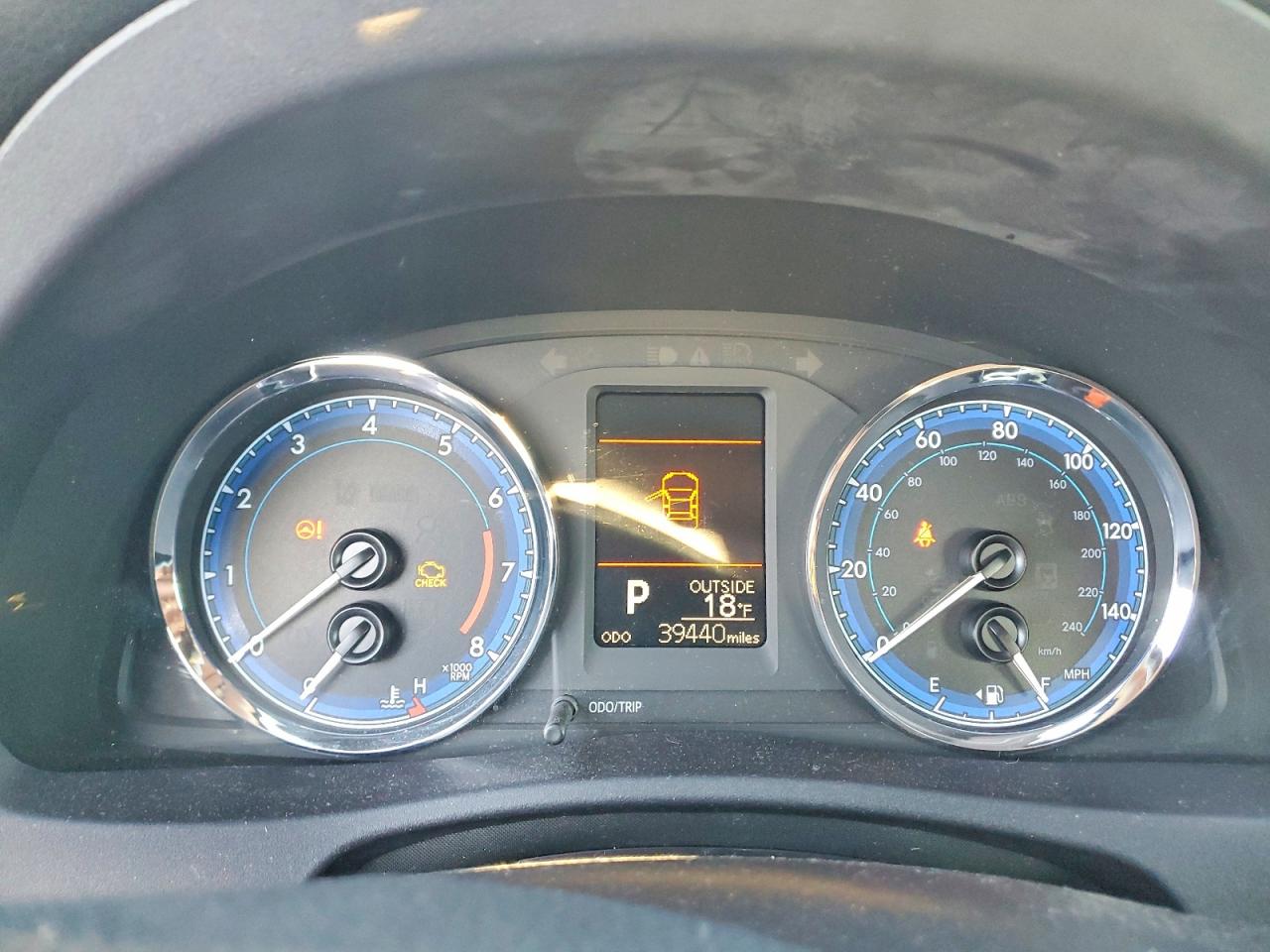 2018 TOYOTA COROLLA L photo 25