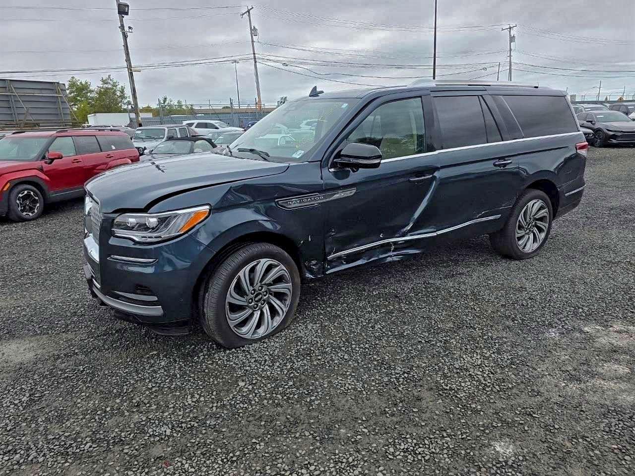 2022 LINCOLN NAVIGATOR
