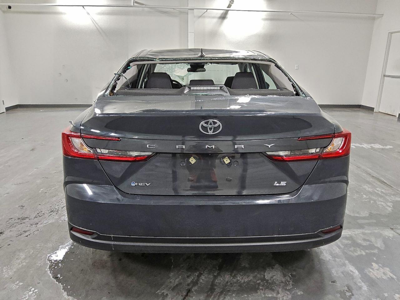 2025 TOYOTA CAMRY XSE photo 6