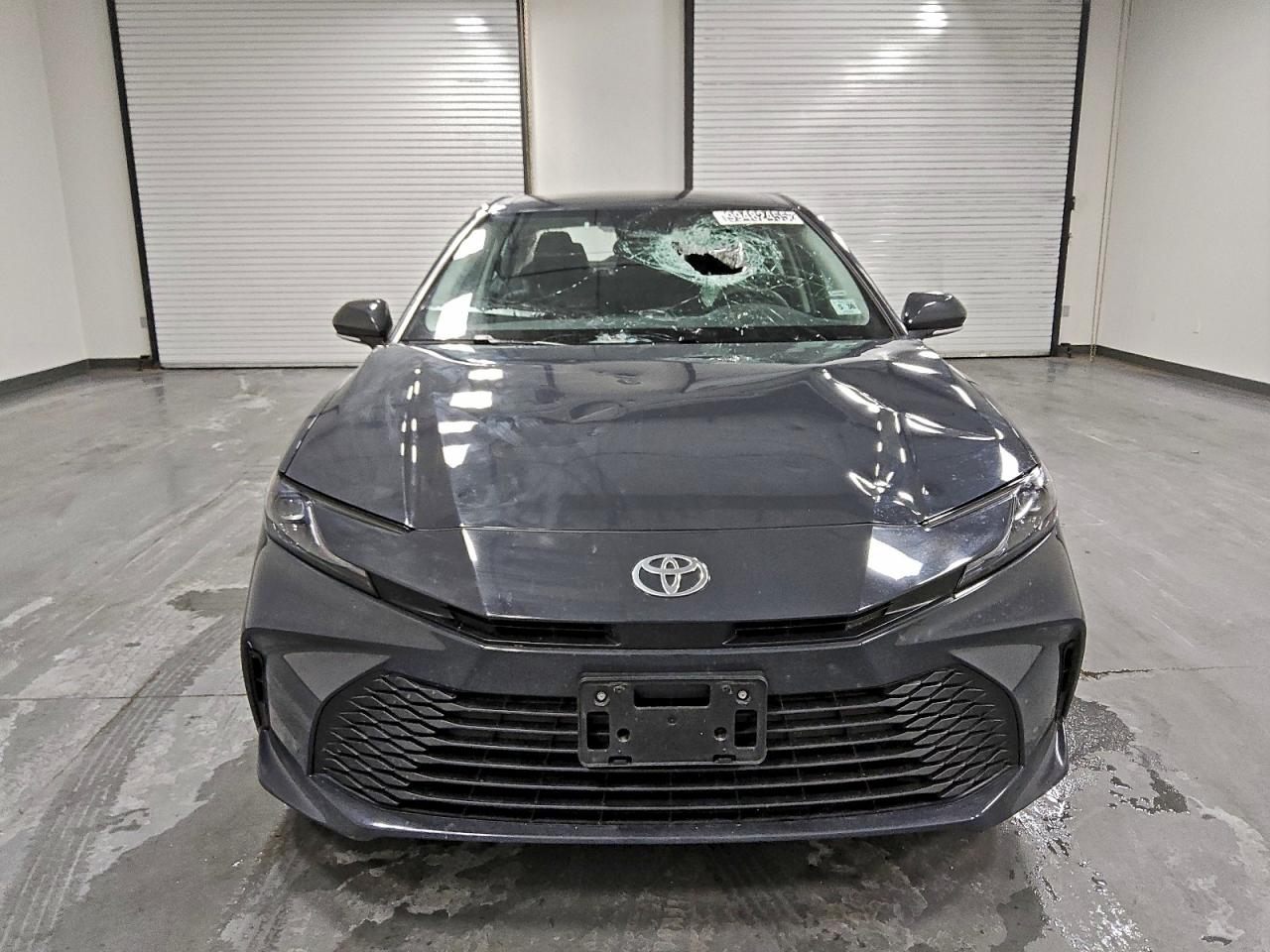 2025 TOYOTA CAMRY XSE photo 5