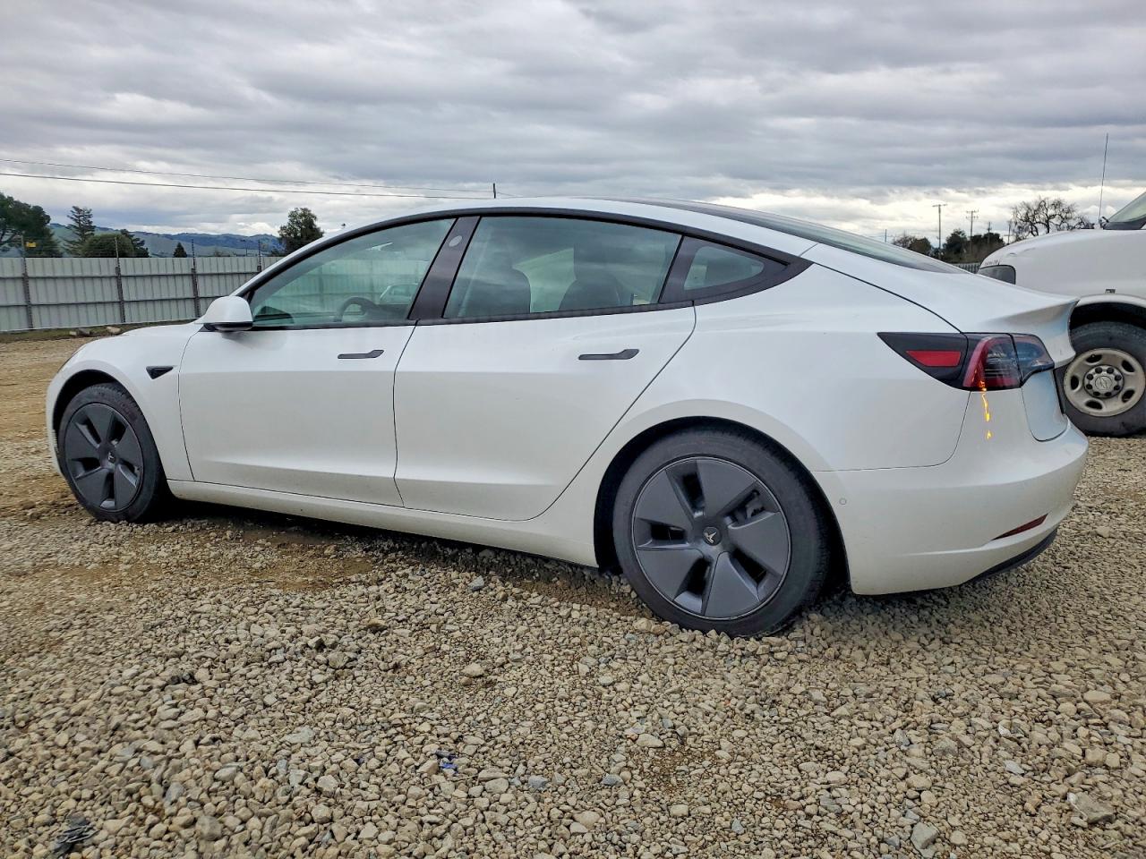 2021 TESLA MODEL 3 photo 2