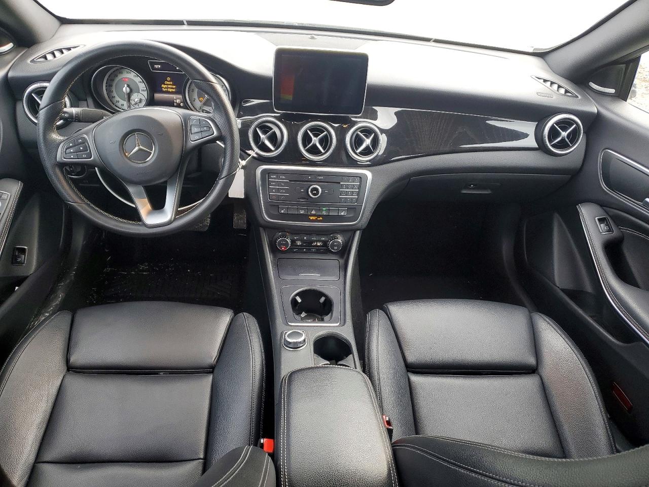 2016 MERCEDES-BENZ CLA 250 4MATIC photo 8