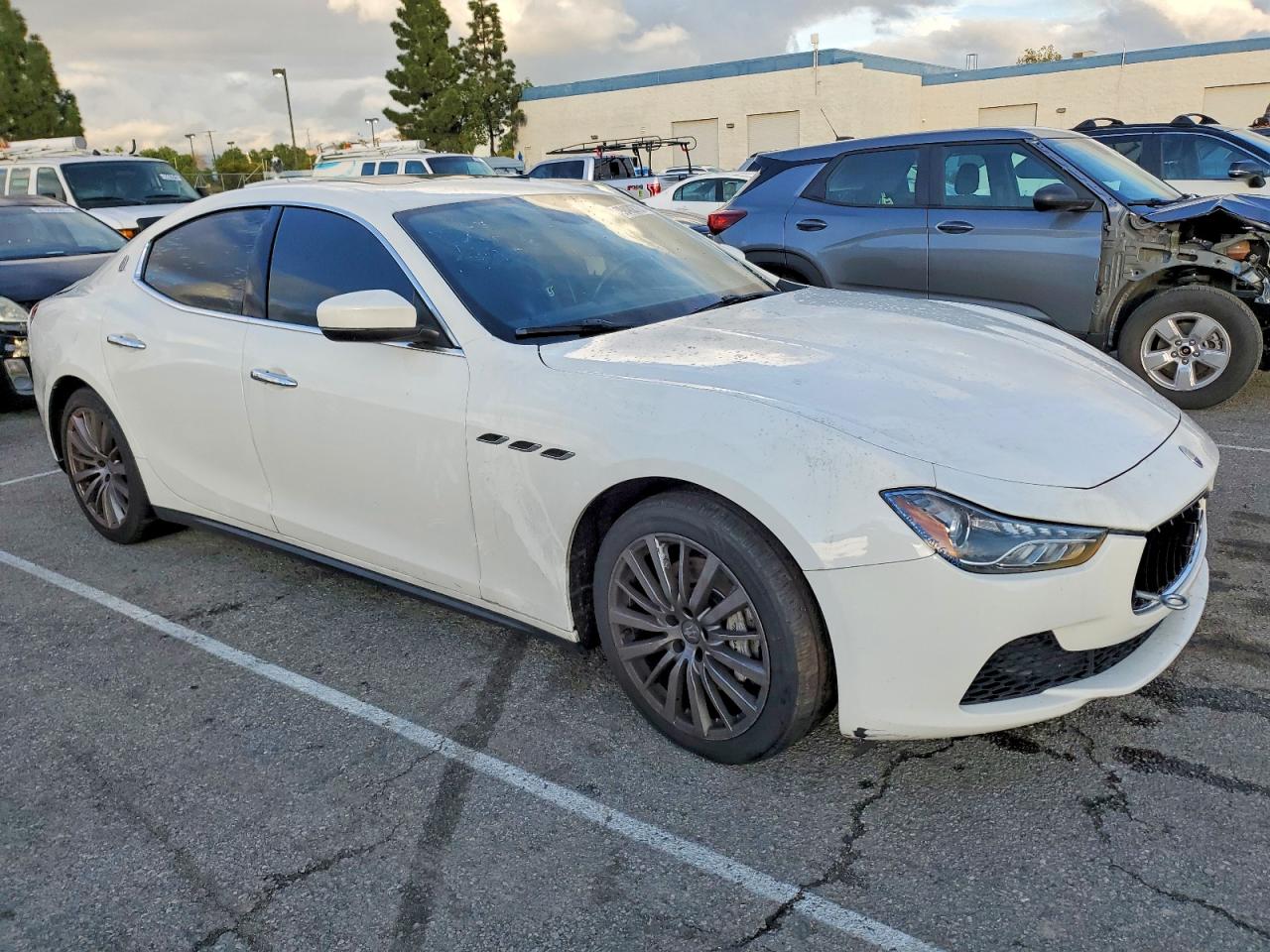 2017 MASERATI GHIBLI photo 4