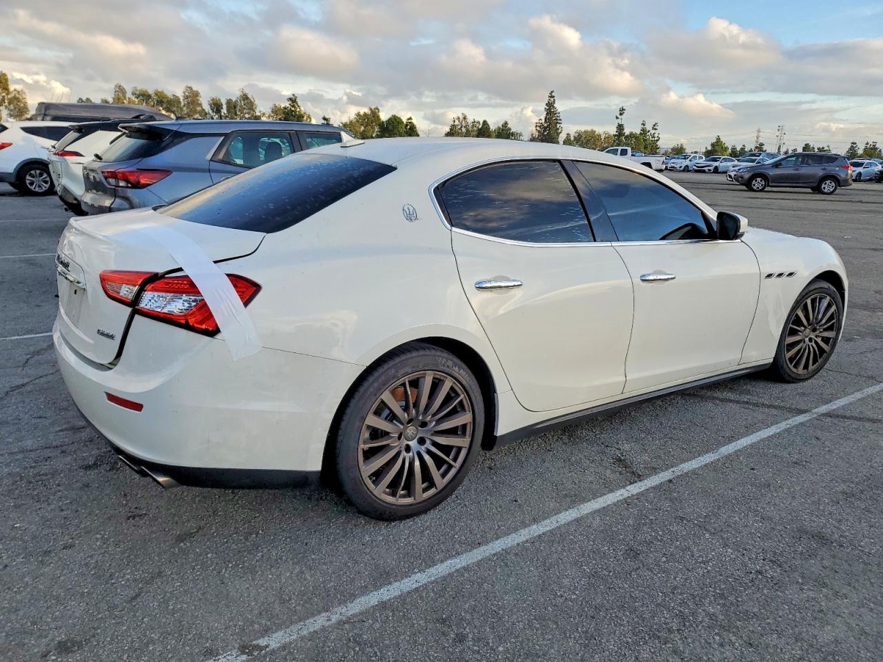2017 MASERATI GHIBLI photo 3
