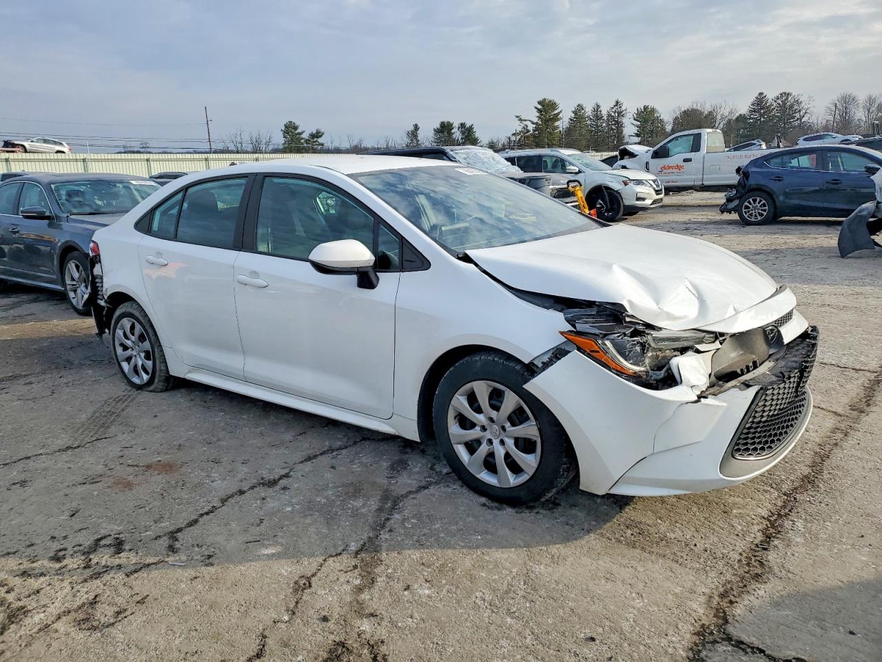2020 TOYOTA COROLLA LE photo 4