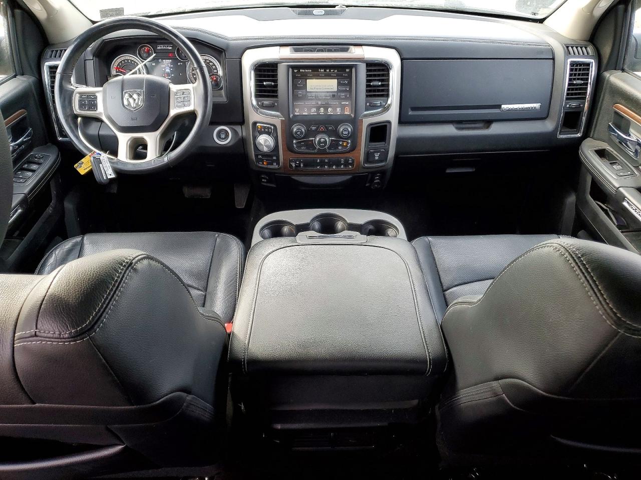 2017 RAM 1500 LARAMIE photo 8