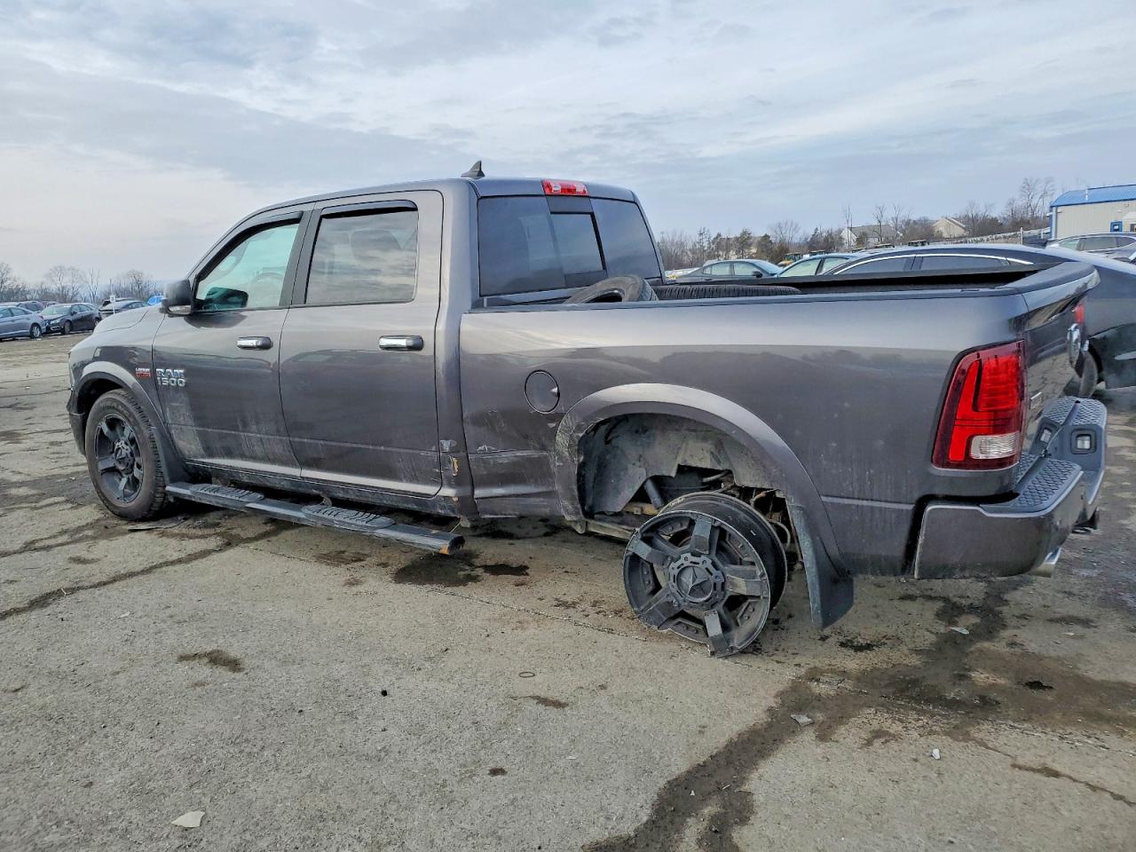 2017 RAM 1500 LARAMIE photo 2