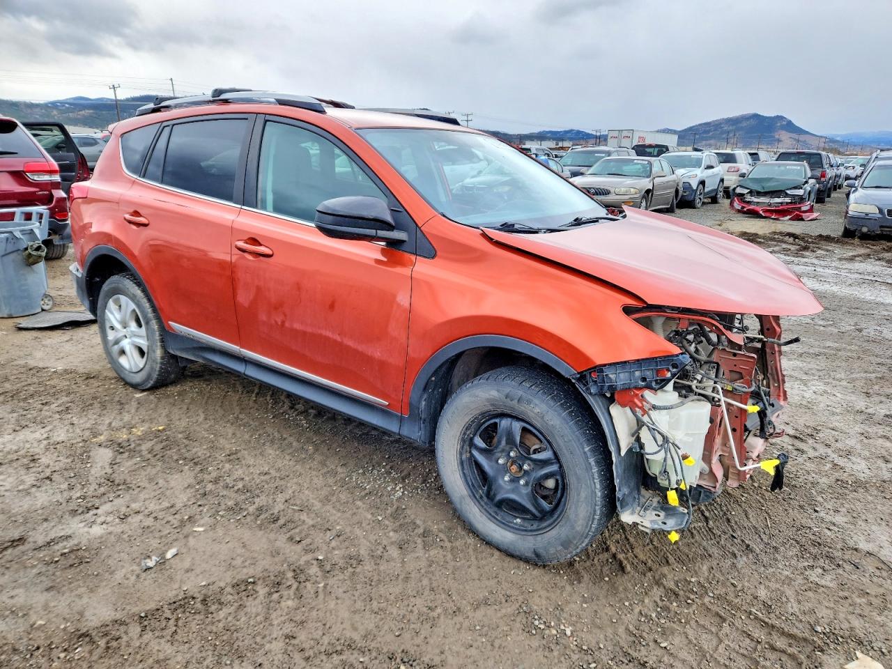 2015 TOYOTA RAV4 LE photo 4