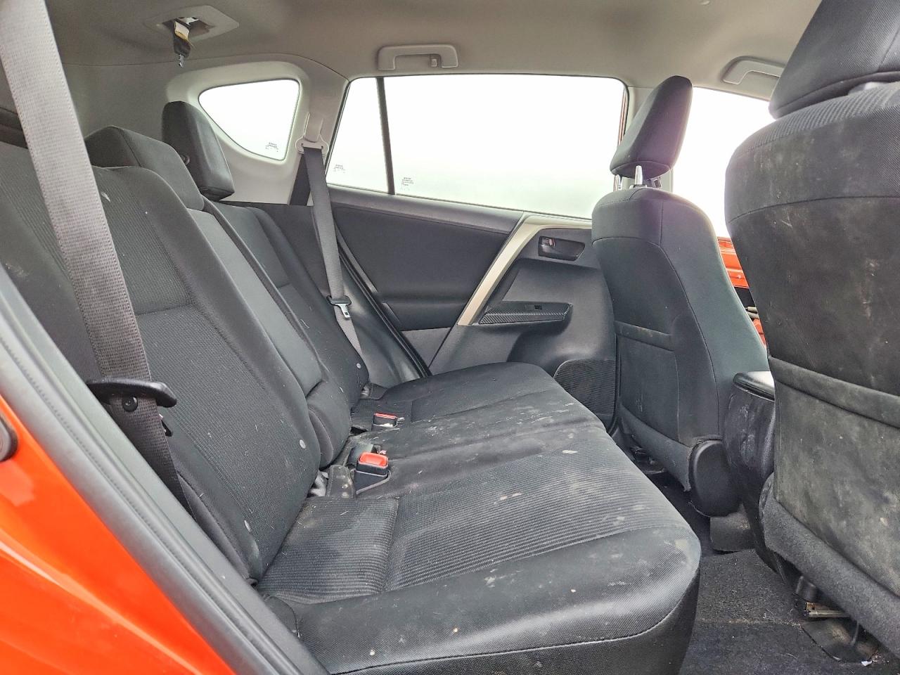 2015 TOYOTA RAV4 LE photo 11