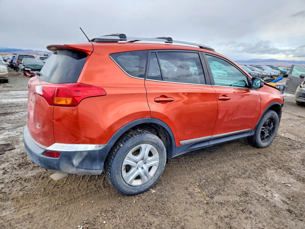 2015 TOYOTA RAV4 LE photo 3