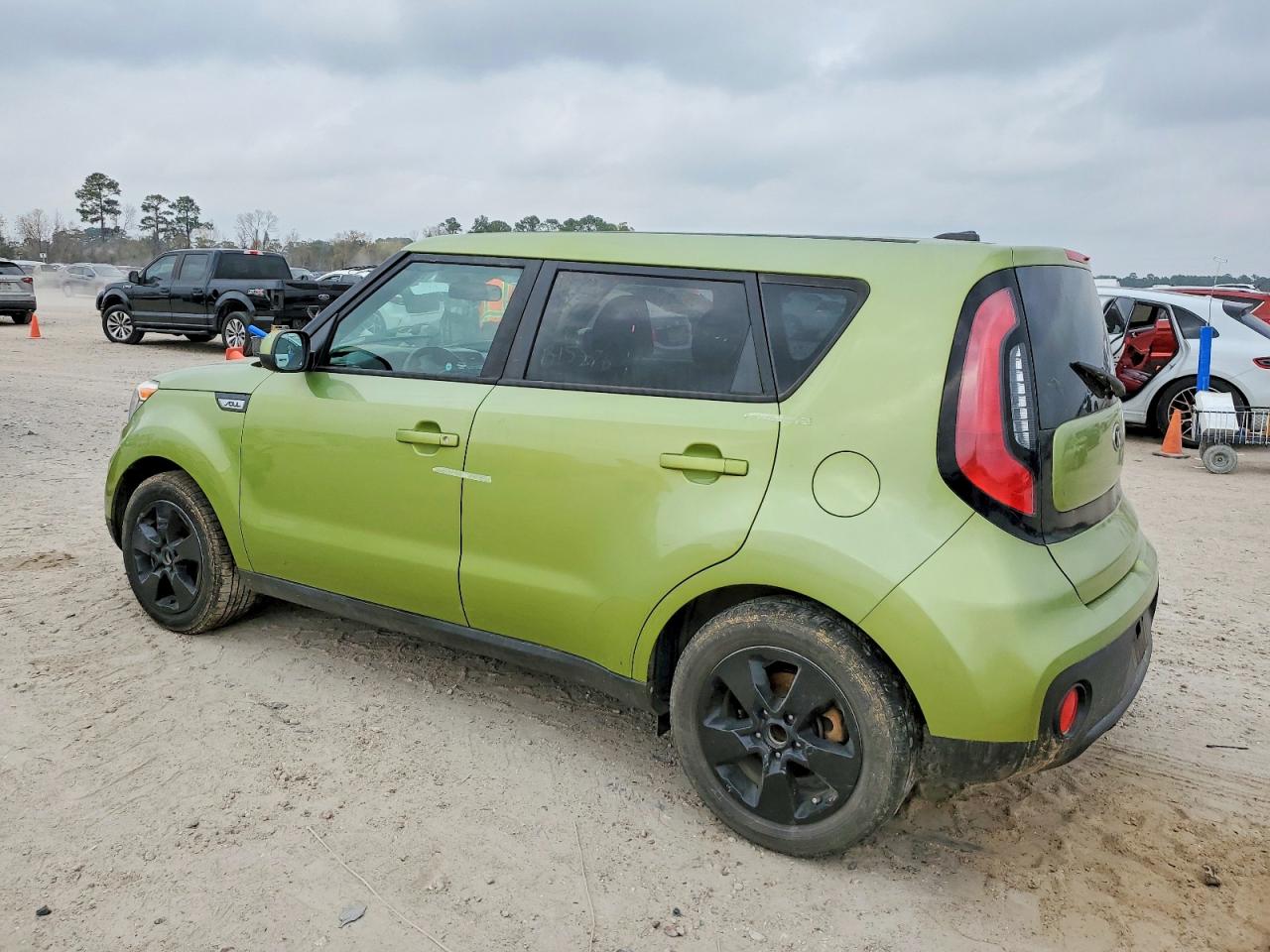 2017 KIA SOUL photo 2