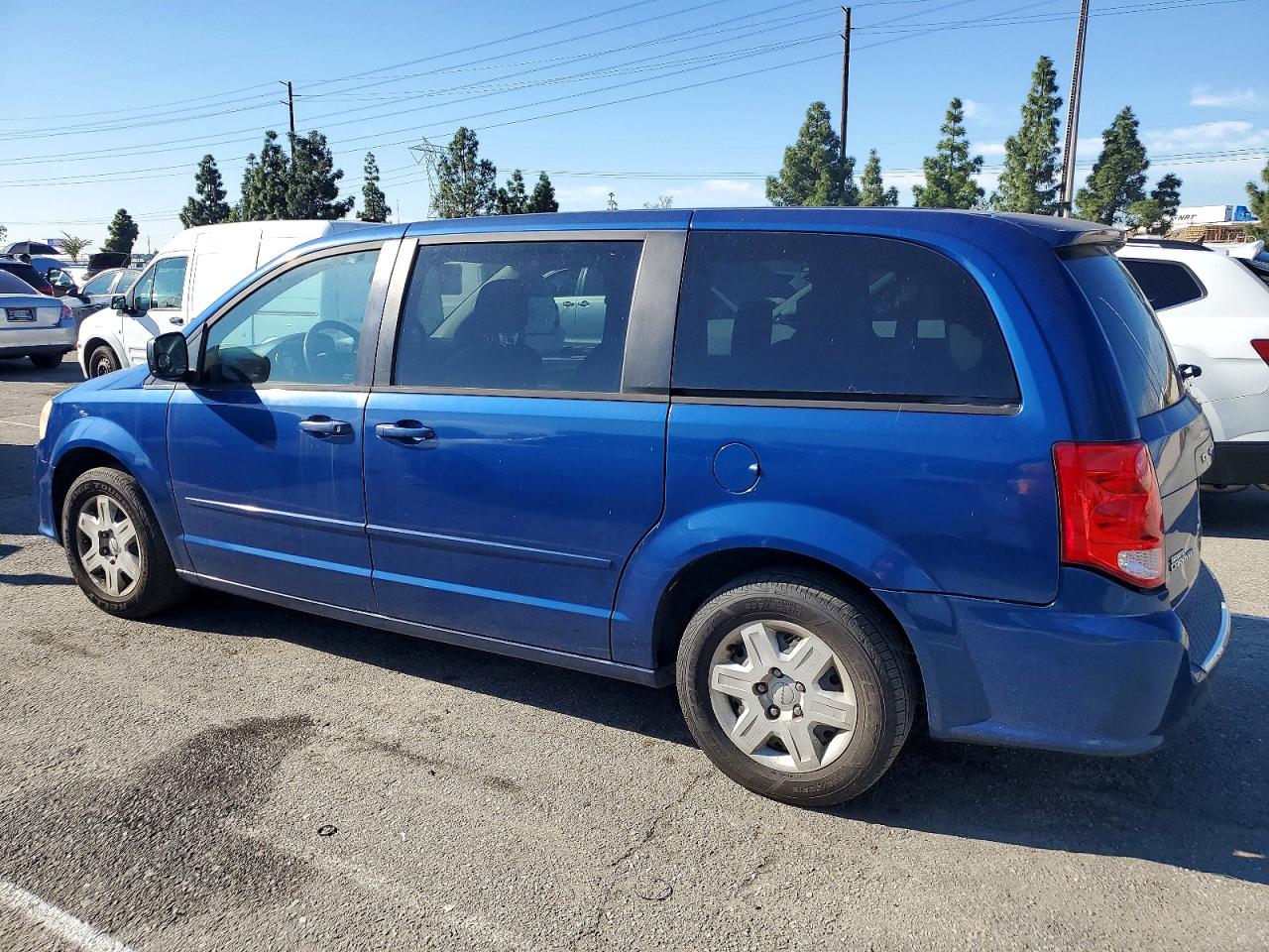 2011 DODGE GRAND CARAVAN EXPRESS photo 3