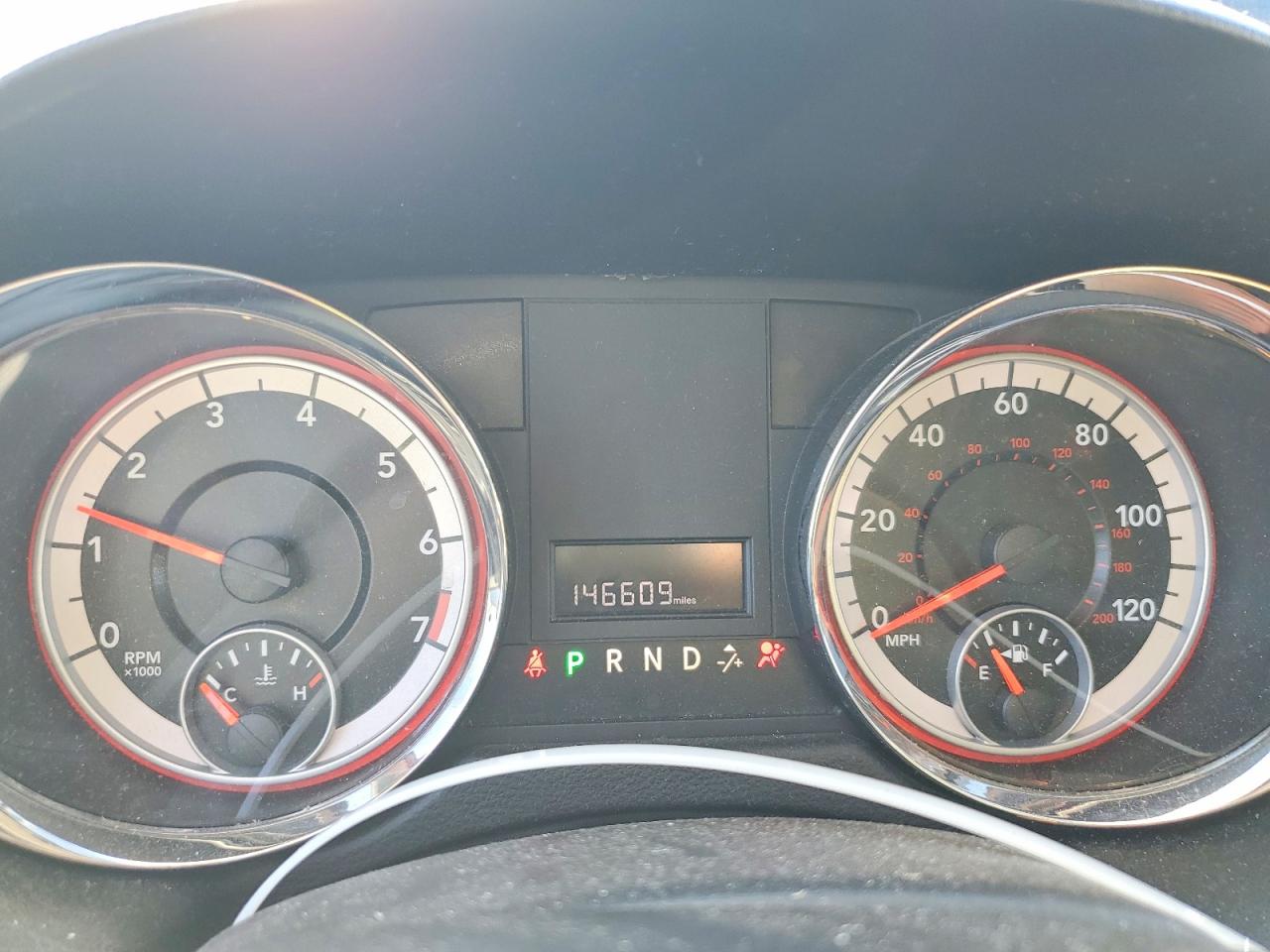 2011 DODGE GRAND CARAVAN EXPRESS photo 17